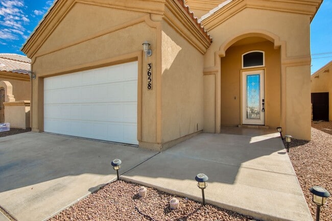 Photo - Beautiful East side House Gated and with Pool and Gym on site