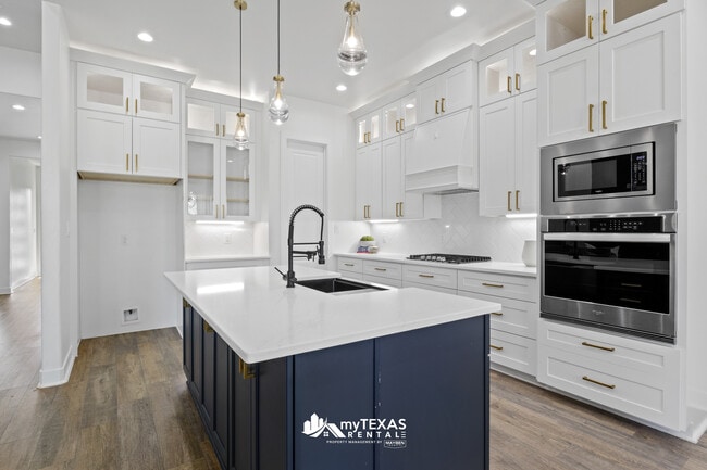 Photo - 237 Kathryn's Ct