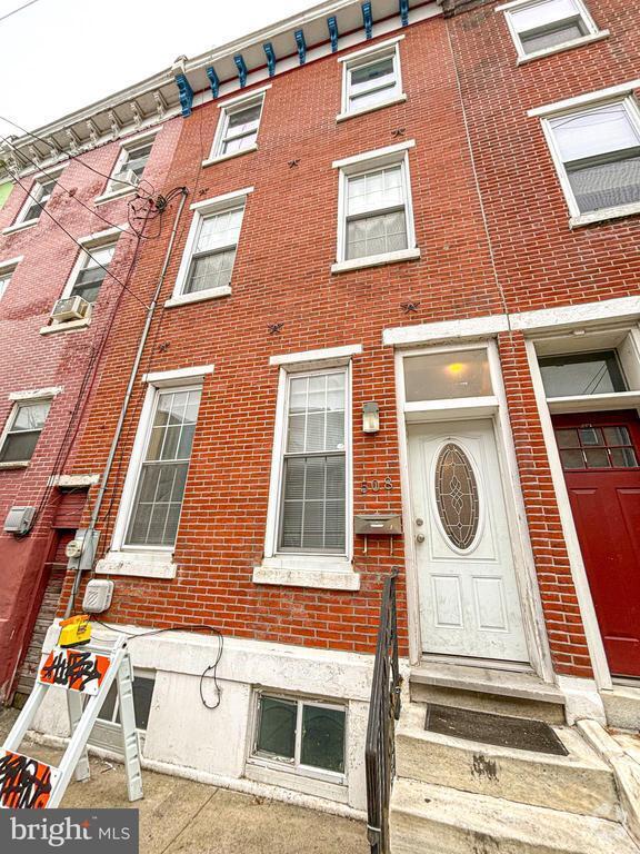 Building Photo - 508 Dickinson St Rental