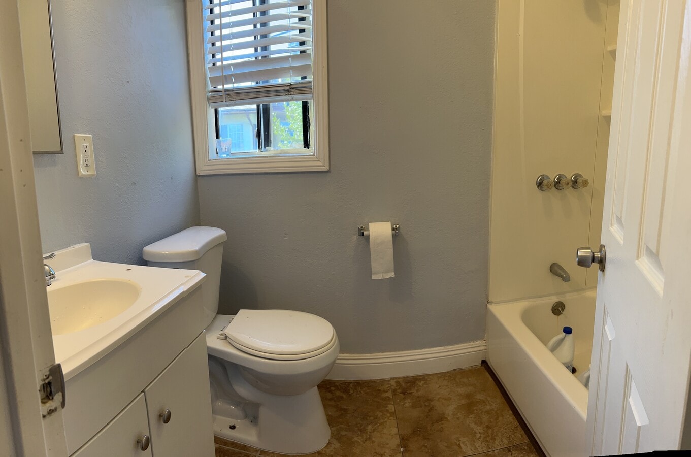 Photo - 2110 Keith St Unidad 2116 1-2 Keith Street