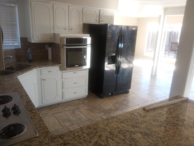 Photo - 11808 Lexington Ave NE