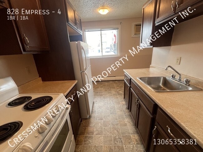 Photo - 1 bed, 1 bath APARTMENT located in Rosemont, Regina, SK. Unit 4