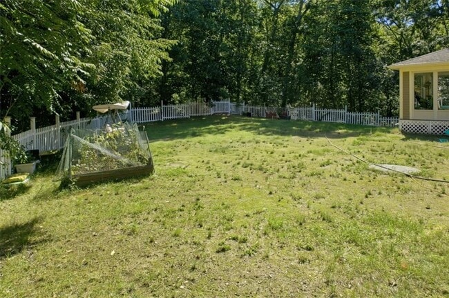 37 Seabury Dr