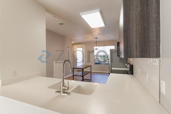 Photo - 7805 Cooper Ln