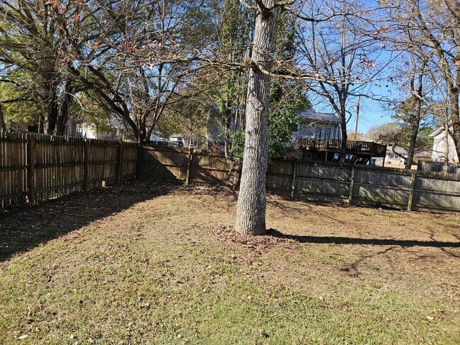 Photo - 104 Spring Hill Dr