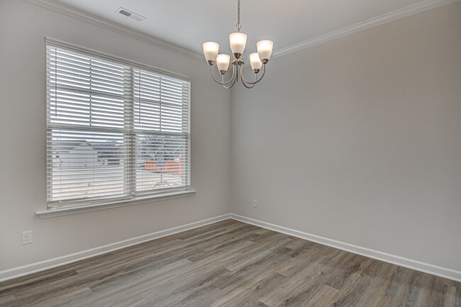 Photo - 3309 Ardmore St