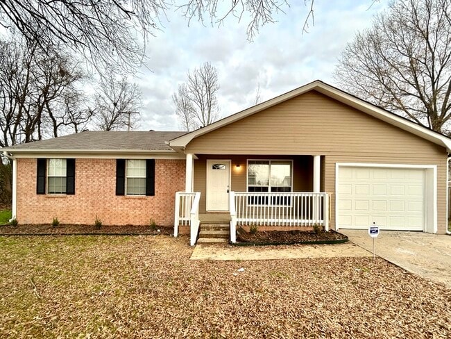 Building Photo - 608 Sandy Dr Rental