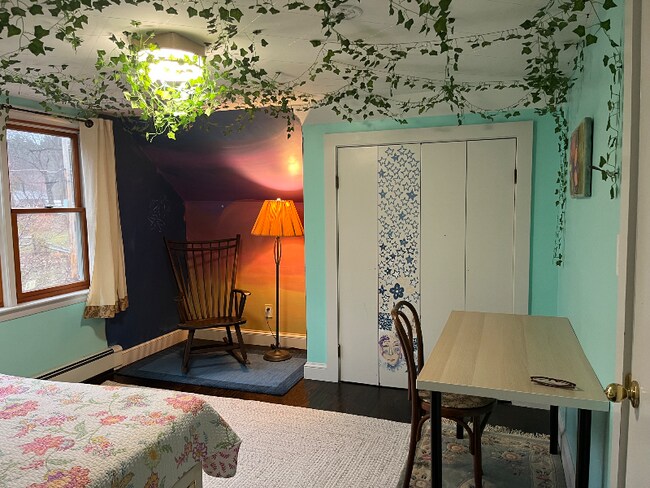 Photo - 1087 N Hoosac Rd