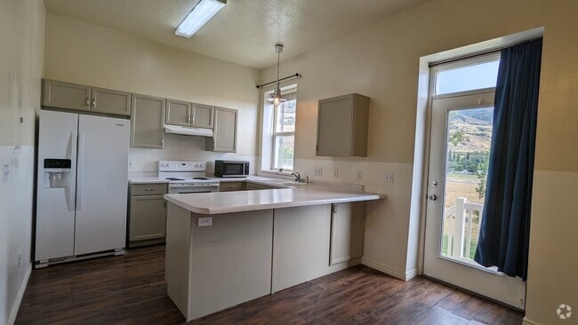 Building Photo - 324 E Yellow Feather Dr Rental