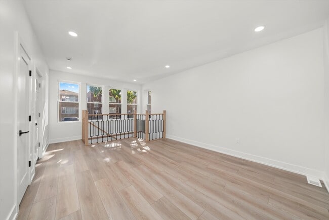 Photo - 7150 S Talman Ave