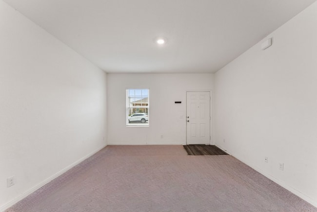 Photo - 6032 Pearl Mdw