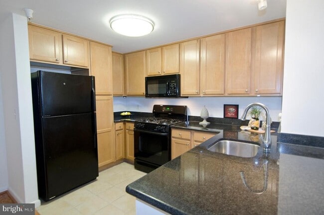 Photo - 355 I St SW Unit 122S