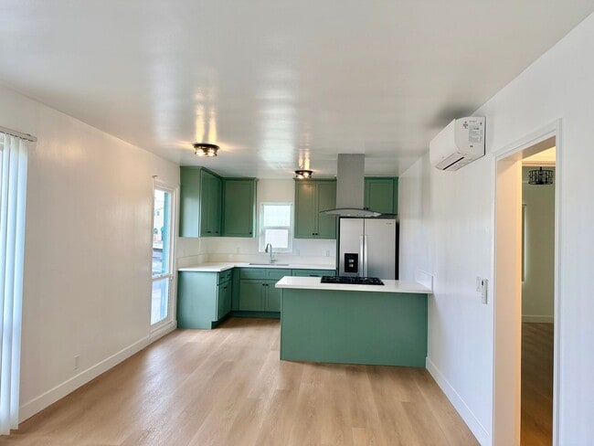 Photo - 231 REDONDO AVE