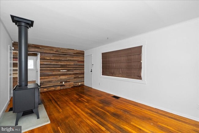 Photo - 6451 Maplewood Dr