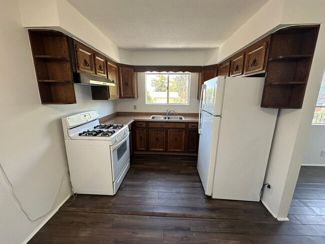 Photo - 1295 Bond St Unit 1295 Bond St. #C