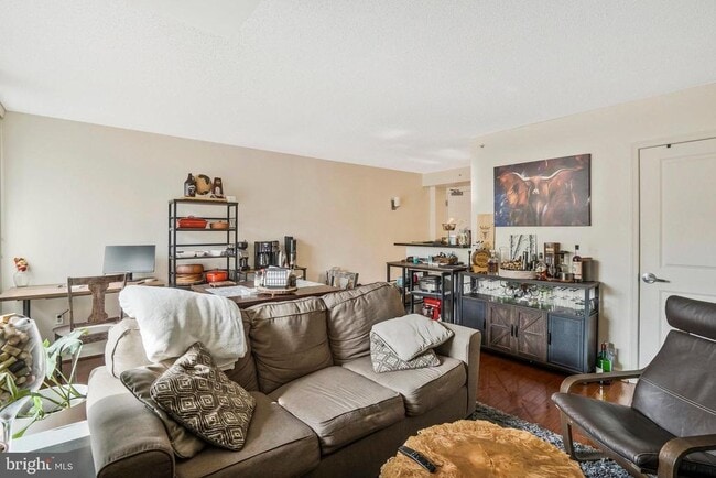 Photo - 880 N Pollard St Unit 904