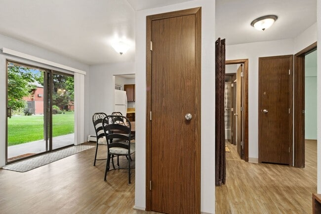 Photo - 2 Bedroom, 1 Bathroom Apartment.