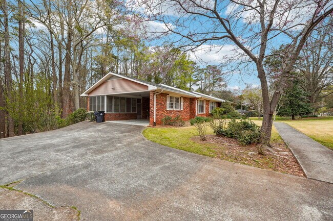 Photo - 5140 Lakewood Dr