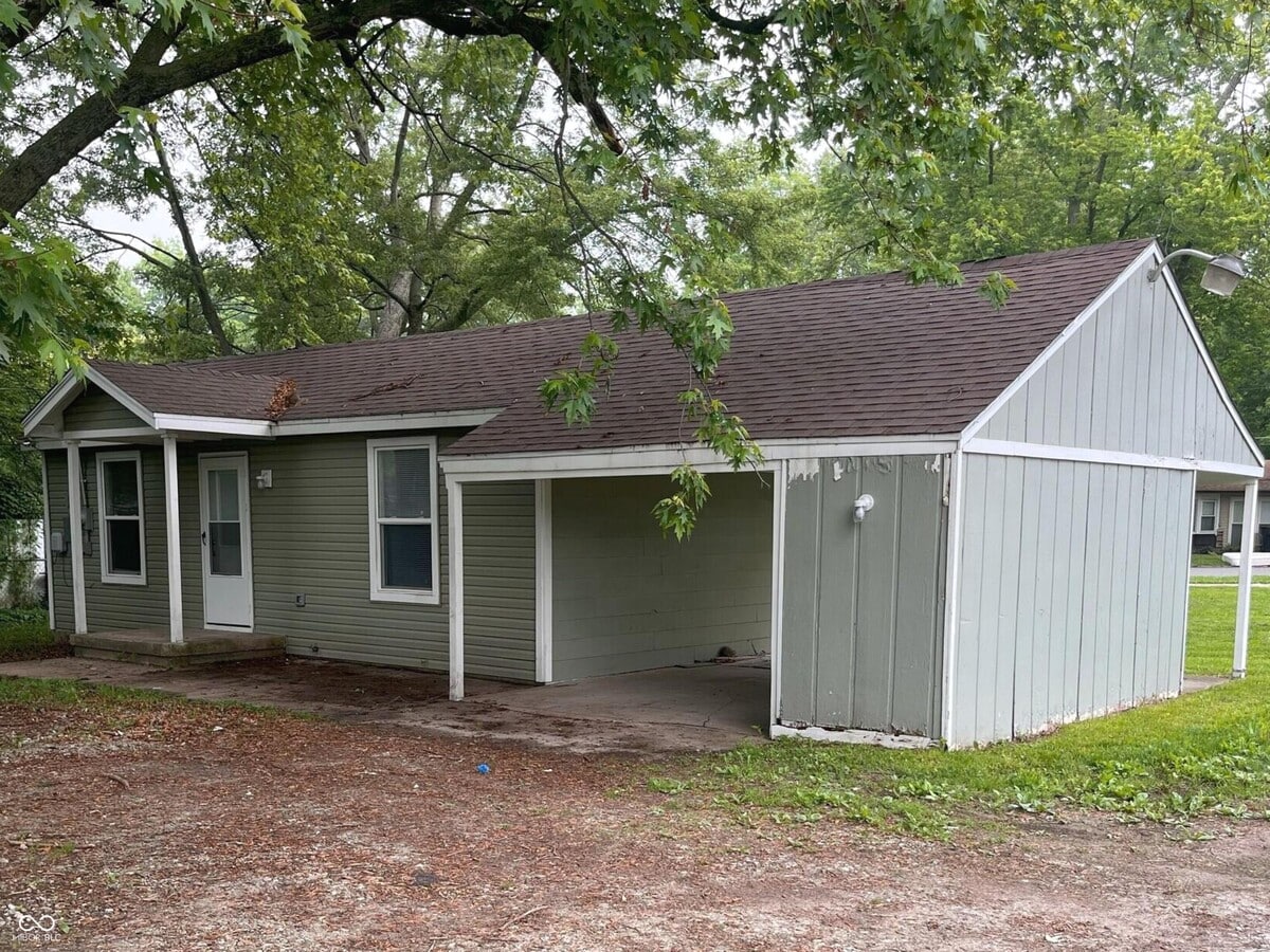 Photo - 1807 Raible Ave