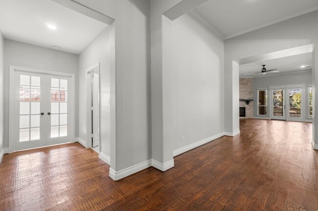 Photo - 161 Riverbend Way