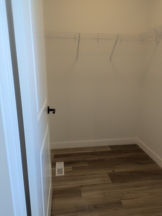 Photo - 117 Yasmin Ali Cres