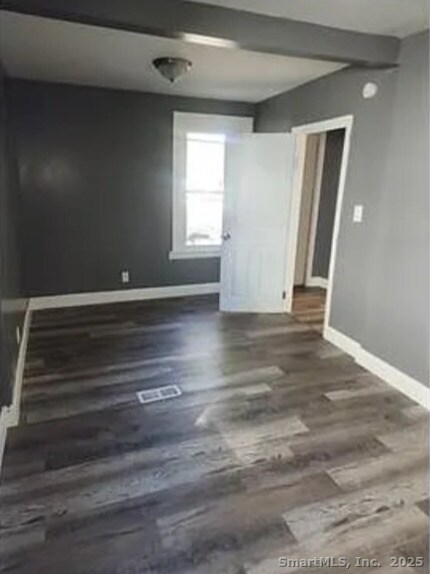 Photo - 326 Wilmot Ave