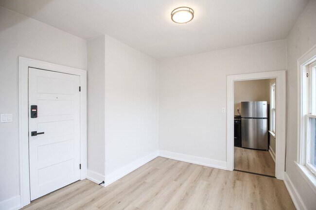 Photo - The Whitney Apartments