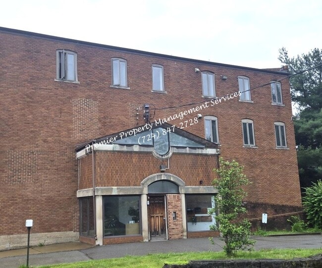 Building Photo - 518 W Cunningham St Unit 1