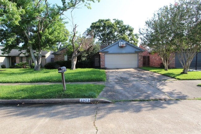 Photo - 2823 Chimneystone Cir House