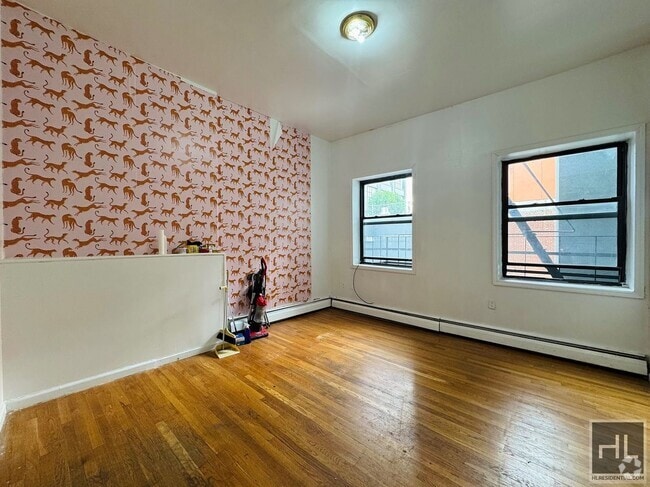Building Photo - BROADWAY Unit 3R Rental