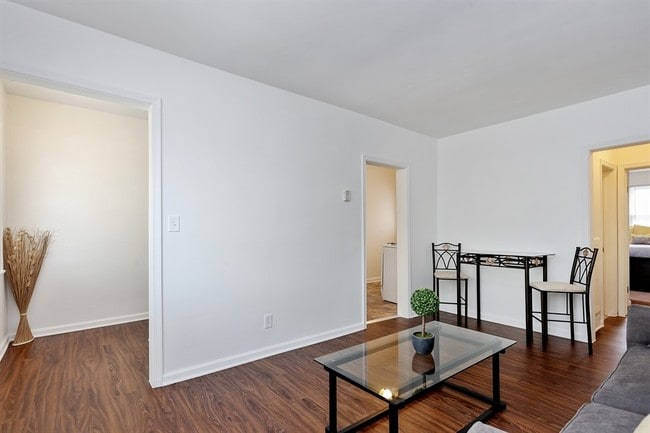 Photo - Pangea Springs