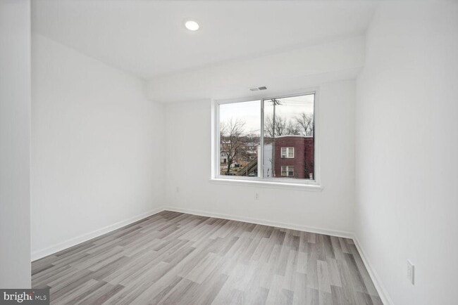 Photo - 1642 16th St SE Unit 2