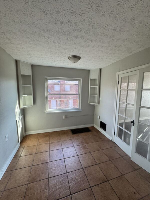 Photo - 321 W Norman Ave