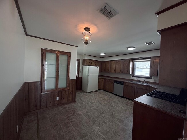 Photo - 1220 Thelma St