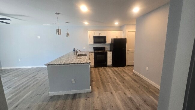 Photo - 301 Wayne Ave Unidad A