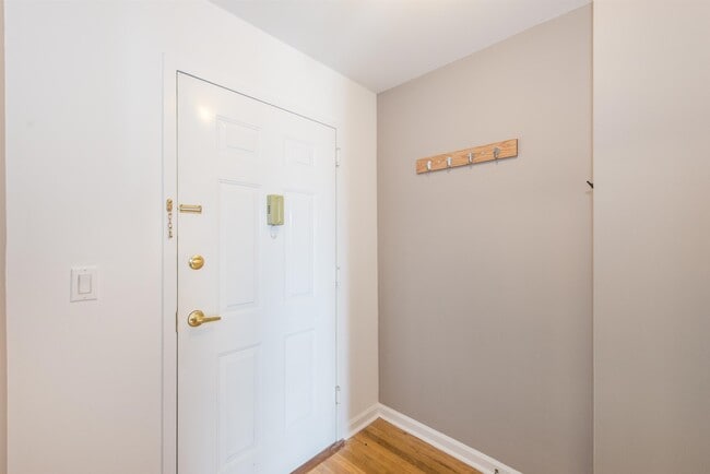 Photo - 318 54th St Unit 4k