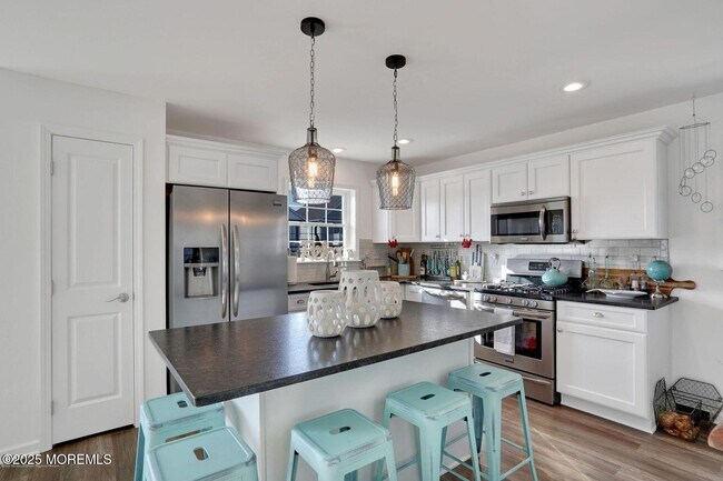 304 6th Ave