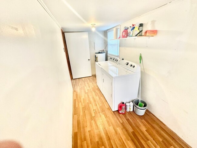 Photo - 1058 Flint Hill St