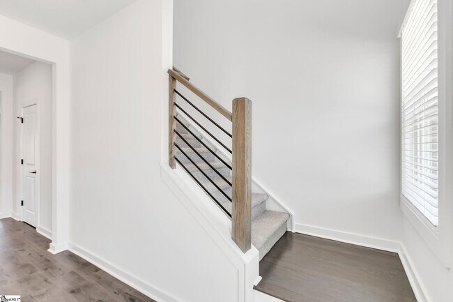 Photo - 1234 Westgate Vlg Dr