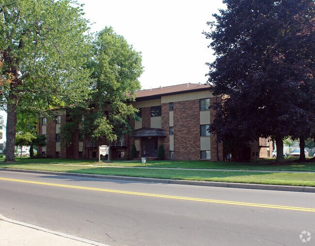 Park Place Apartments - Park Place Apartments