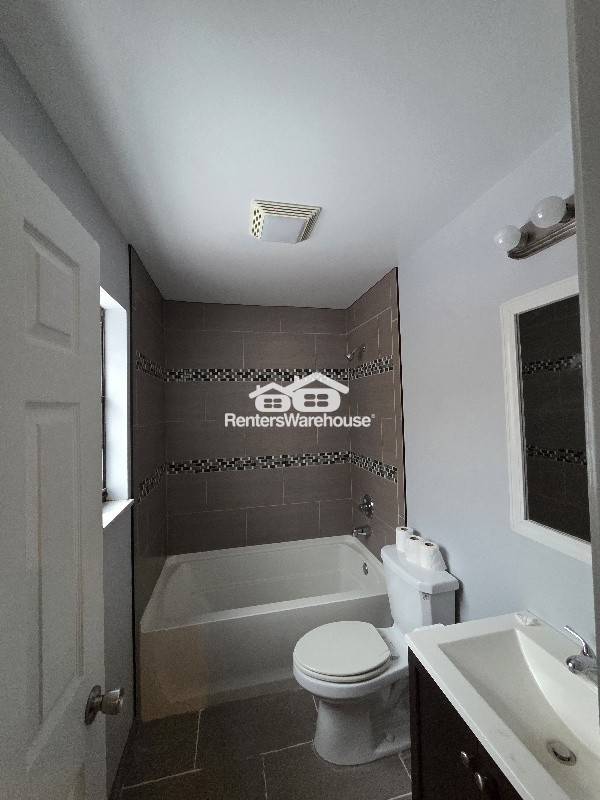 Photo - 74 Breezeview Dr