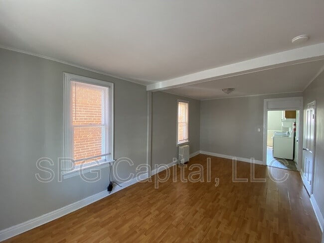 Photo - 324 N Franklin St