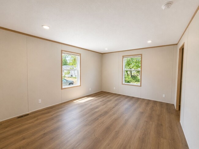 Photo - 1403 Red Maple Ln