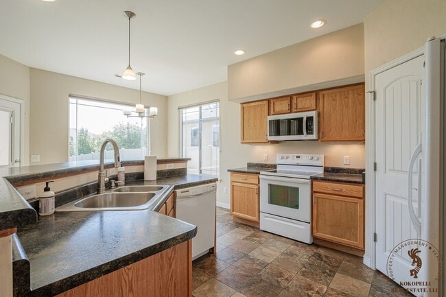 Building Photo - 672 Muirfield Drive
