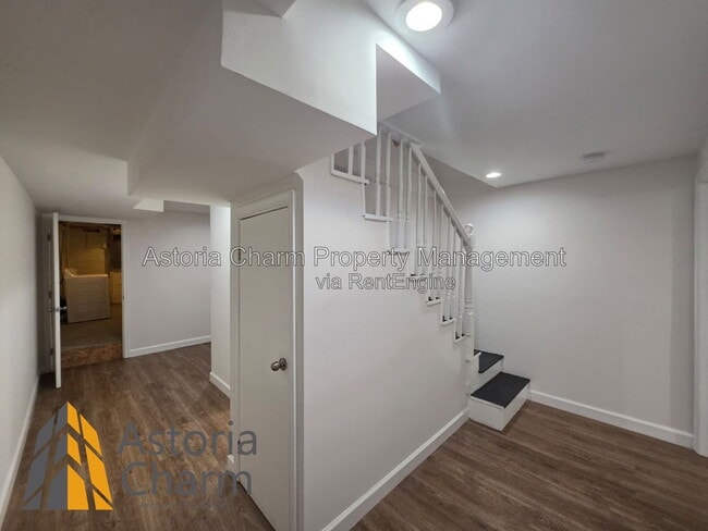 Photo - 905 N Patterson Park Ave