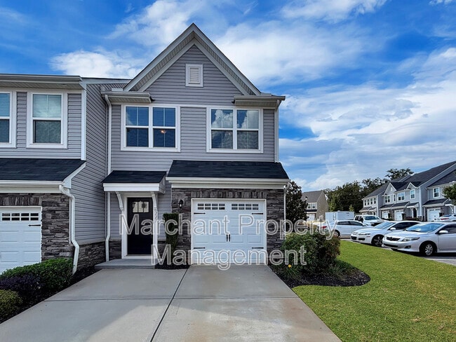 Building Photo - 227 Clearwood Dr Rental
