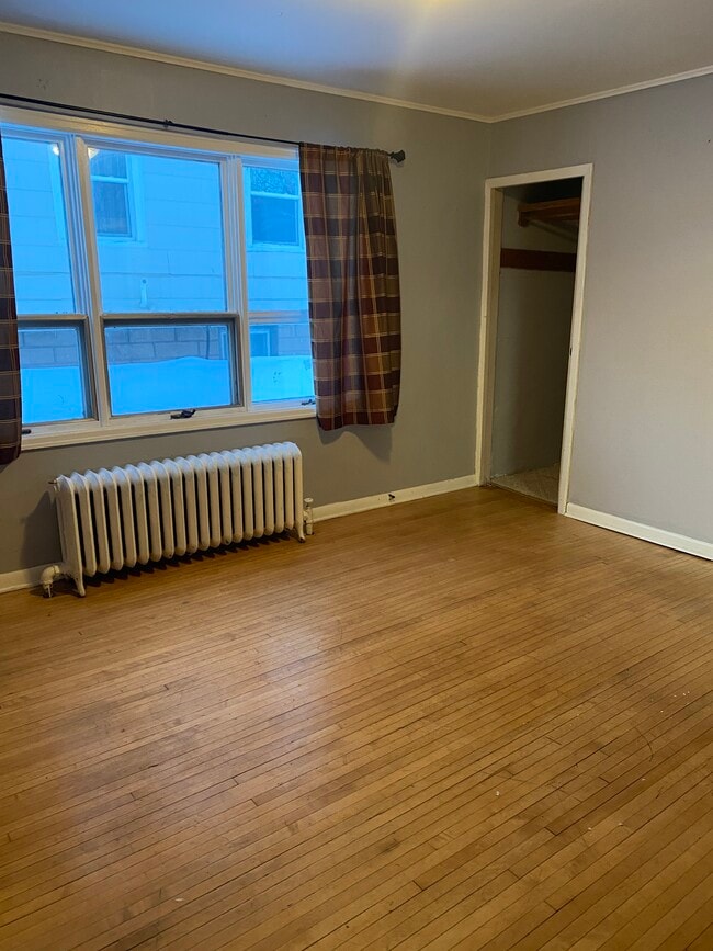 Photo - 1107 N 7th Ave E