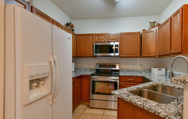 Photo - 13615 Shaffer Ct SE House