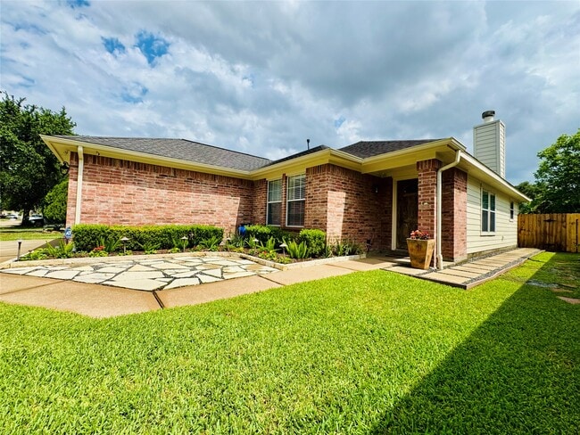 Photo - 19347 Otter Trail Ct