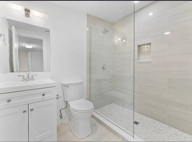240 Norfolk St Unit 3